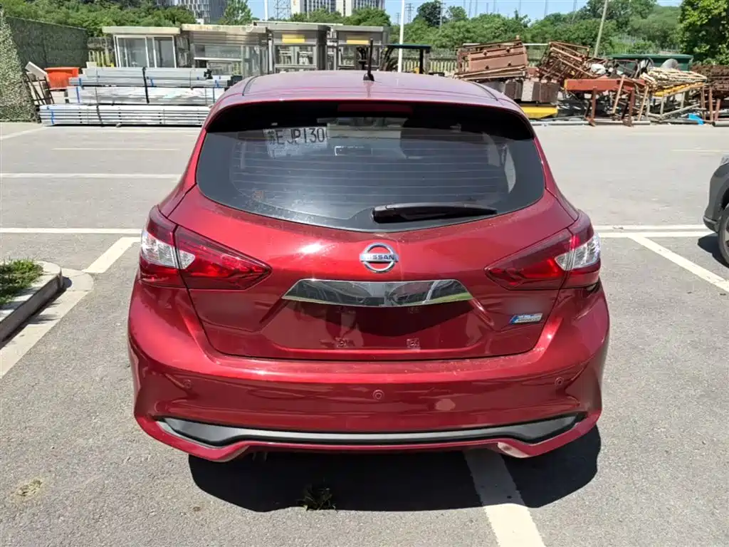 Tiida 1.6 L CVT Cool Motion