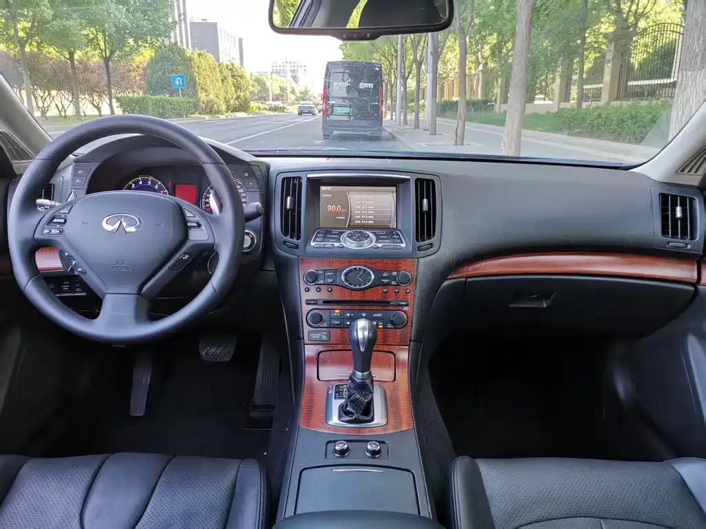 Infiniti G Series G37 Sedan