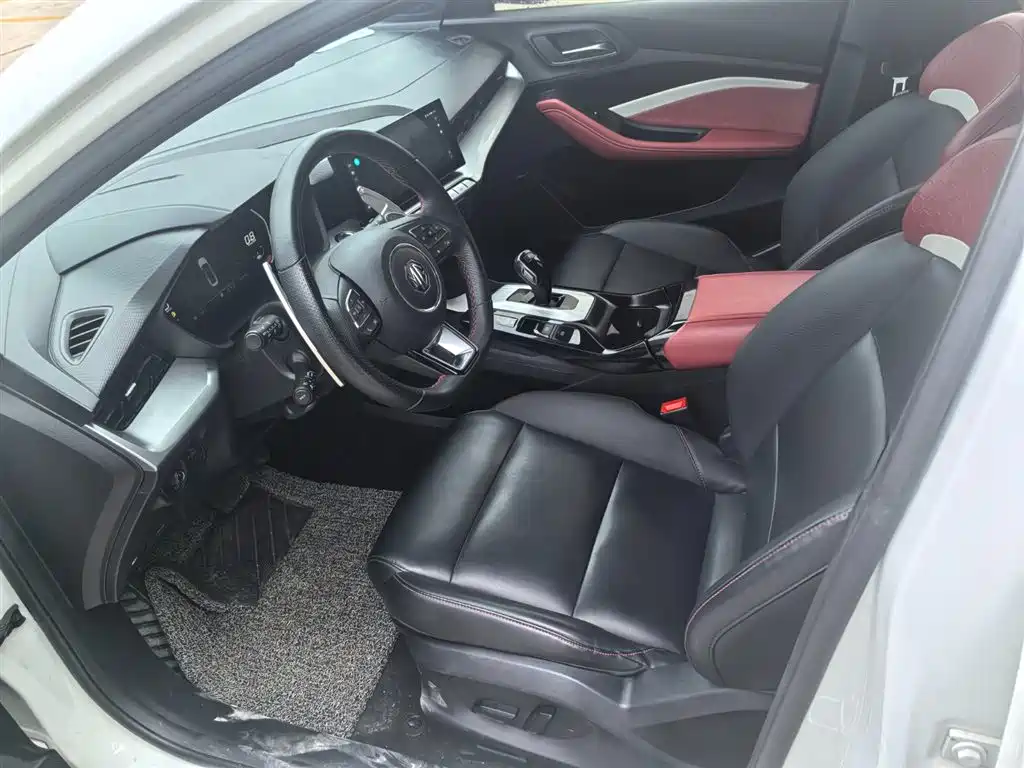 MG5 Facelift 300 TGI DCT Youth Luxury Flagship
