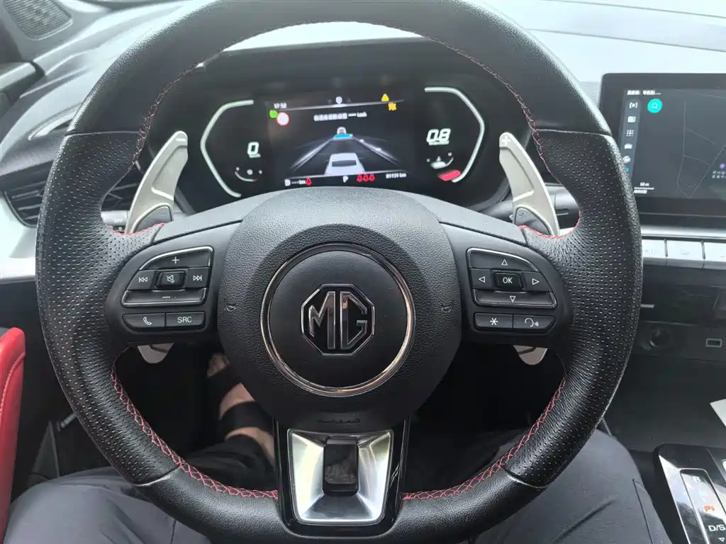 MG5 Facelift 300 TGI DCT Youth Luxury Flagship