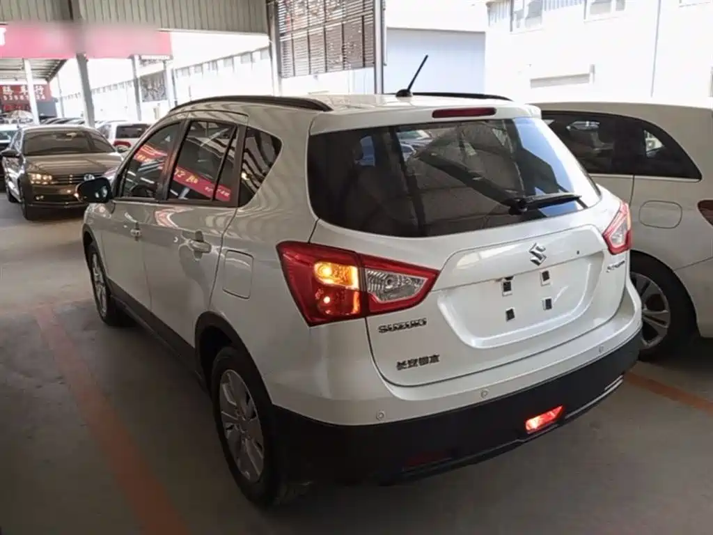 S-Cross 锋驭 2014款 1.6 L 手动两驱进取型