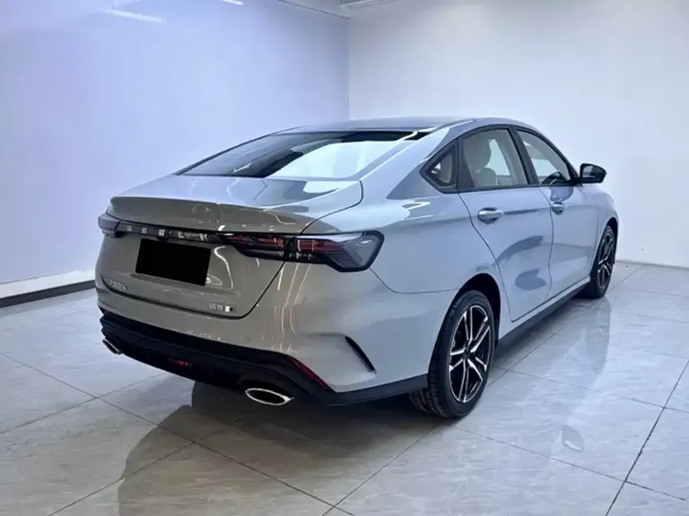Geely Binrui Binrui COOL 1.5 T DCT Dragon