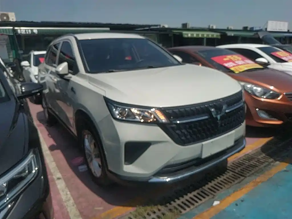 Wuling Xingchen 1.5 T Manual Star Joy