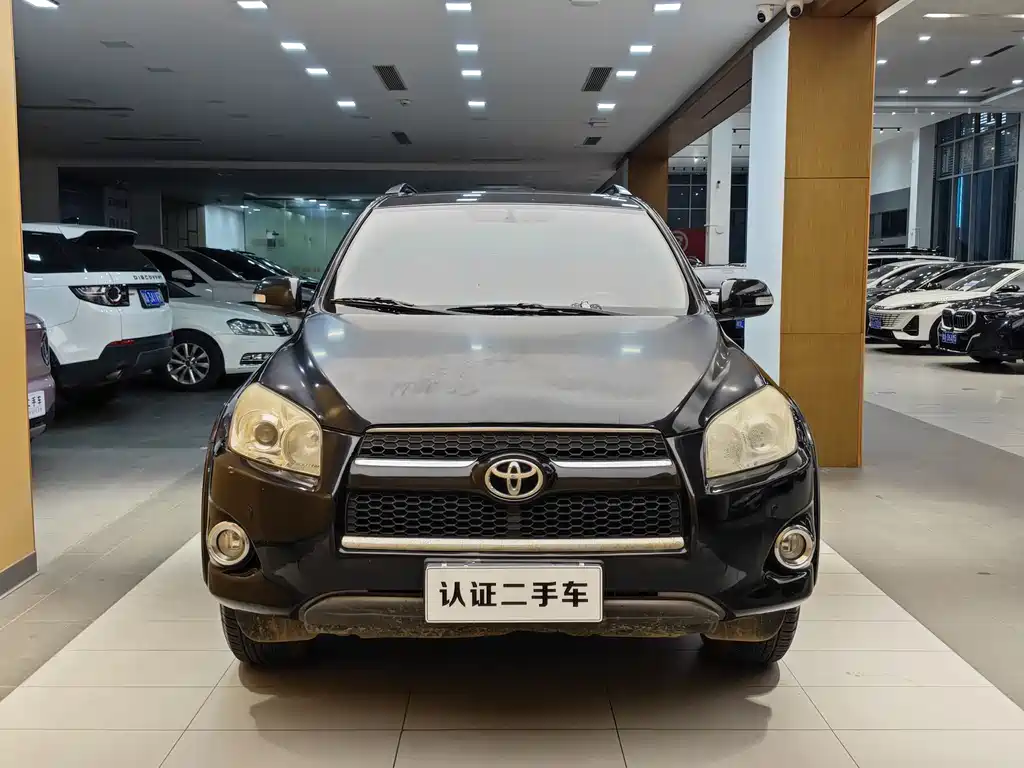 RAV4 2.4 L Auto 4 WD Luxury