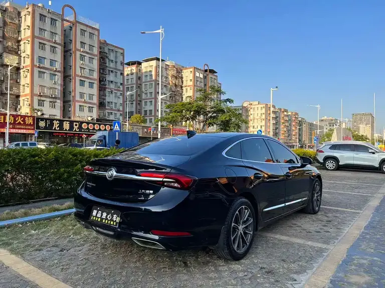 Buick LaCrosse 652 T Luxury