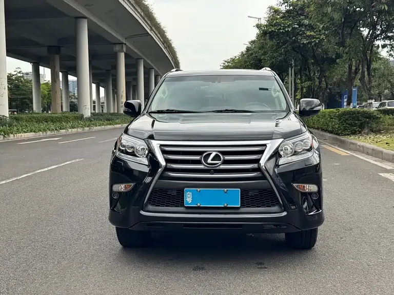 Lexus GX 400 Luxury