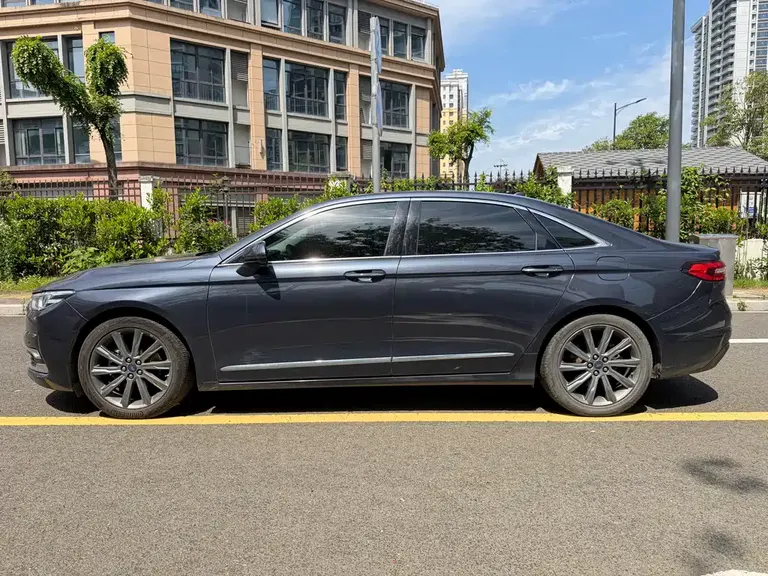 Ford Taurus EcoBoost 245 Premium