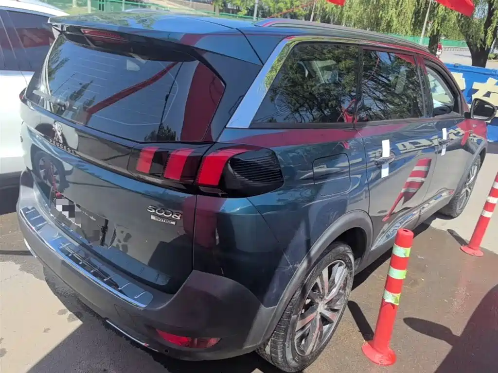 Peugeot 5008 350 THP 5-seat Elite