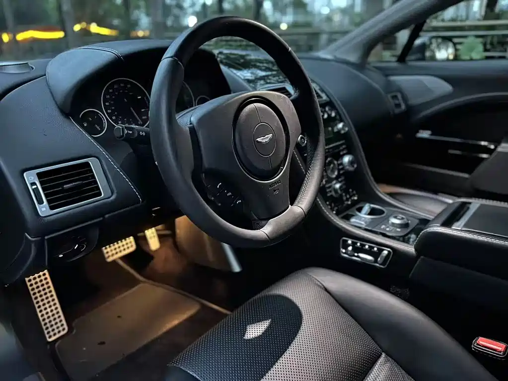 Rapide 6.0 L S