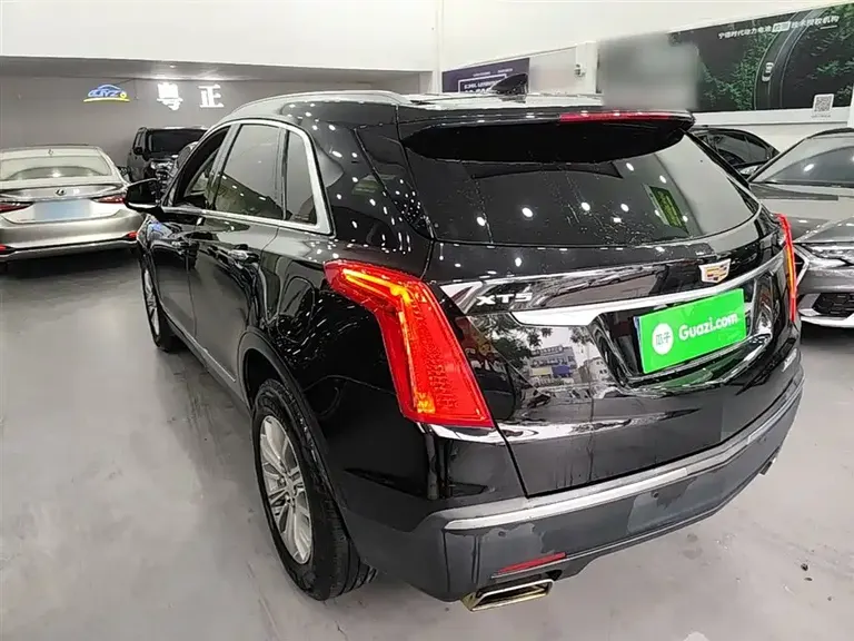 Cadillac XT5 Anniversary Celebration 25 T Luxury