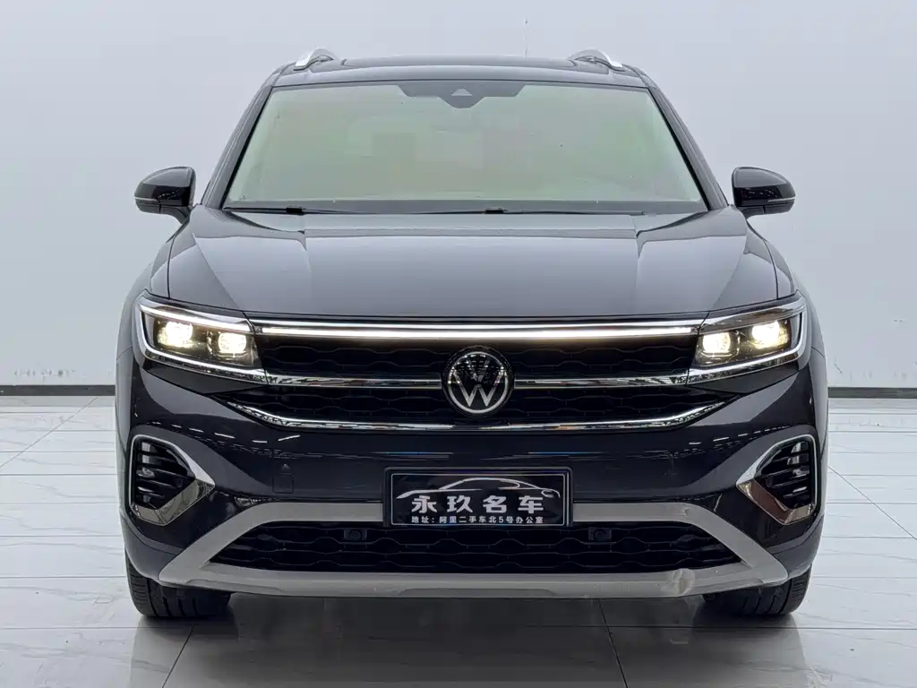 Talagon 380 TSI 4 WD Luxury Premium Realm Pro 6-seat