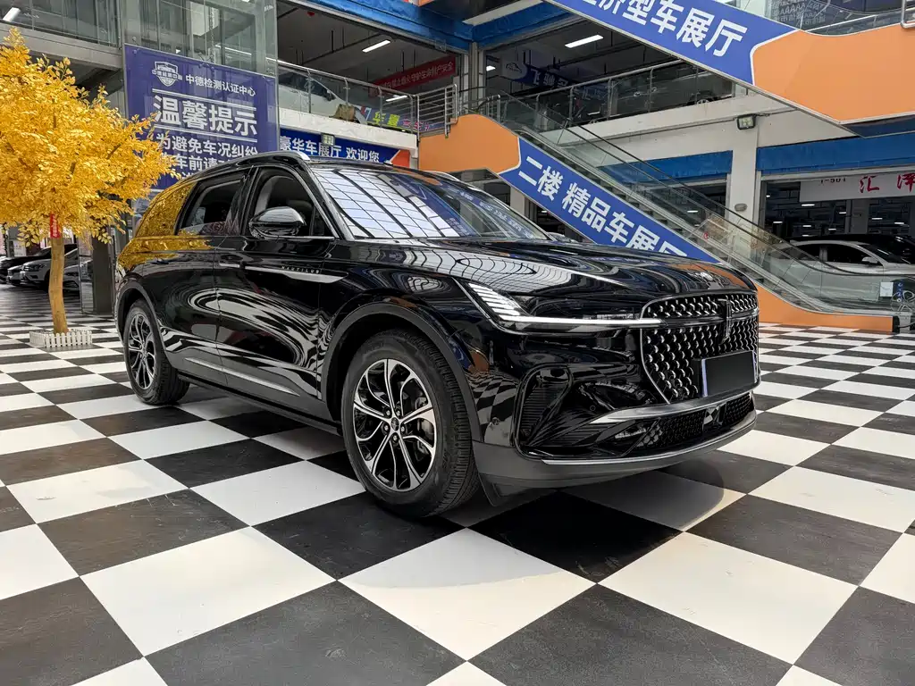 Nautilus 2.0 T 4 WD Comfort Supreme