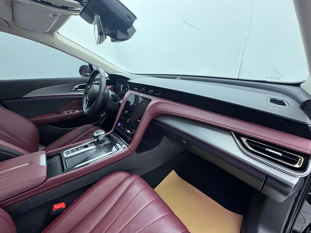 Hongqi H5 2.0 T Auto Connected Flagship