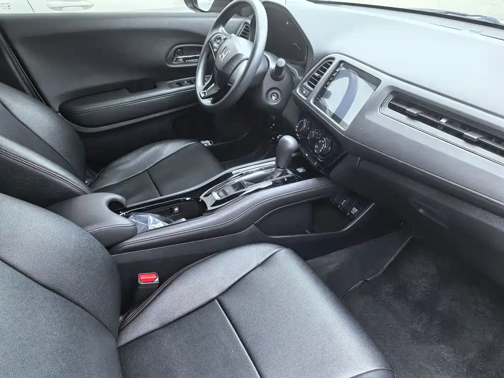 Vezel 1.5 L CVT Pioneer