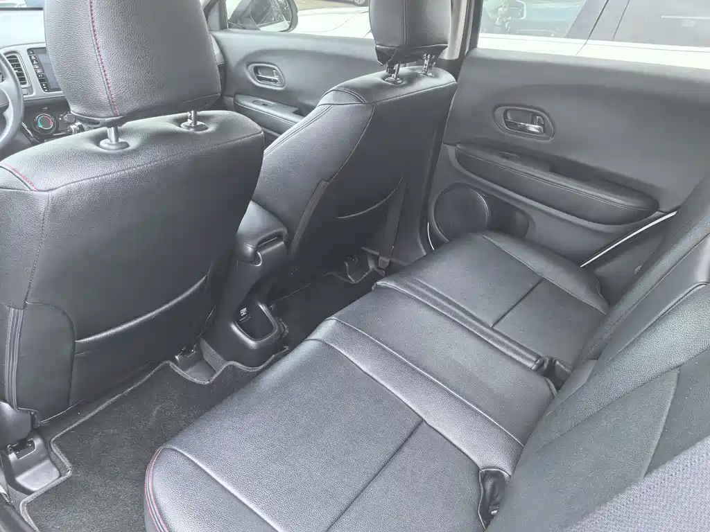 Vezel 1.5 L CVT Pioneer