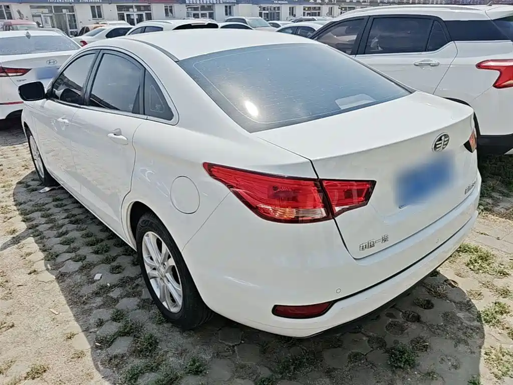 Besturn B50 1.6 L Auto Luxury