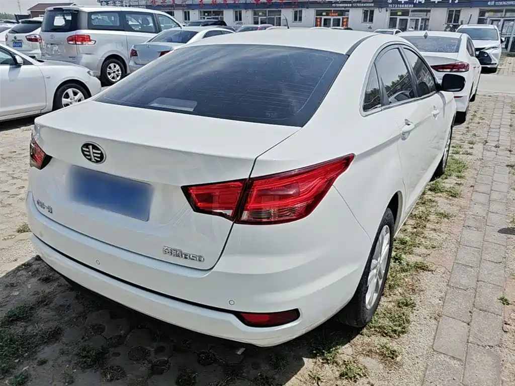 Besturn B50 1.6 L Auto Luxury