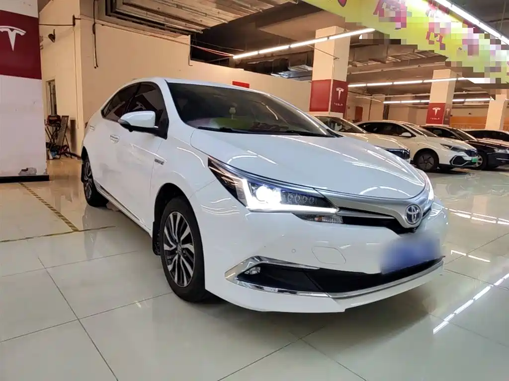 Corolla Facelift Dual Engine 1.8 L E-CVT Elite