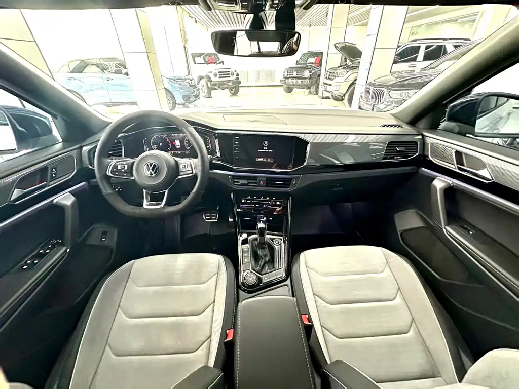 Tayron 380 TSI 4 WD R-Line Connected