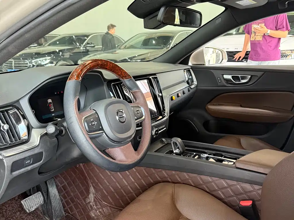 Volvo S60 B4 Smart Ease Luxury