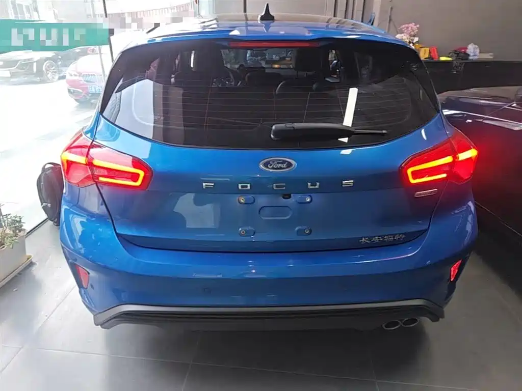 Focus Hatchback EcoBoost 180 Auto ST Line