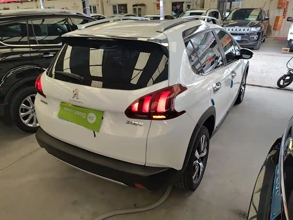 Peugeot 2008 2018 1.6 L Auto Fashion