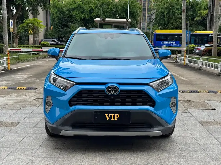 Toyota RAV4 2.0 L CVT 2 WD Style