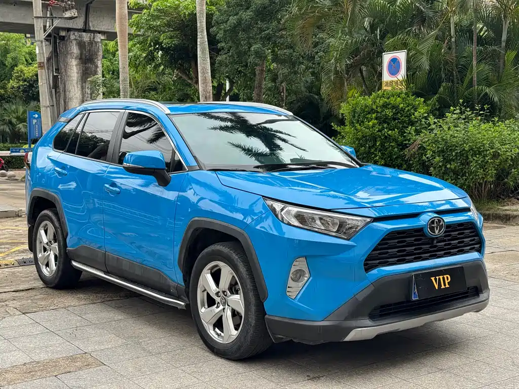 RAV4 2.0 L CVT 2 WD Style