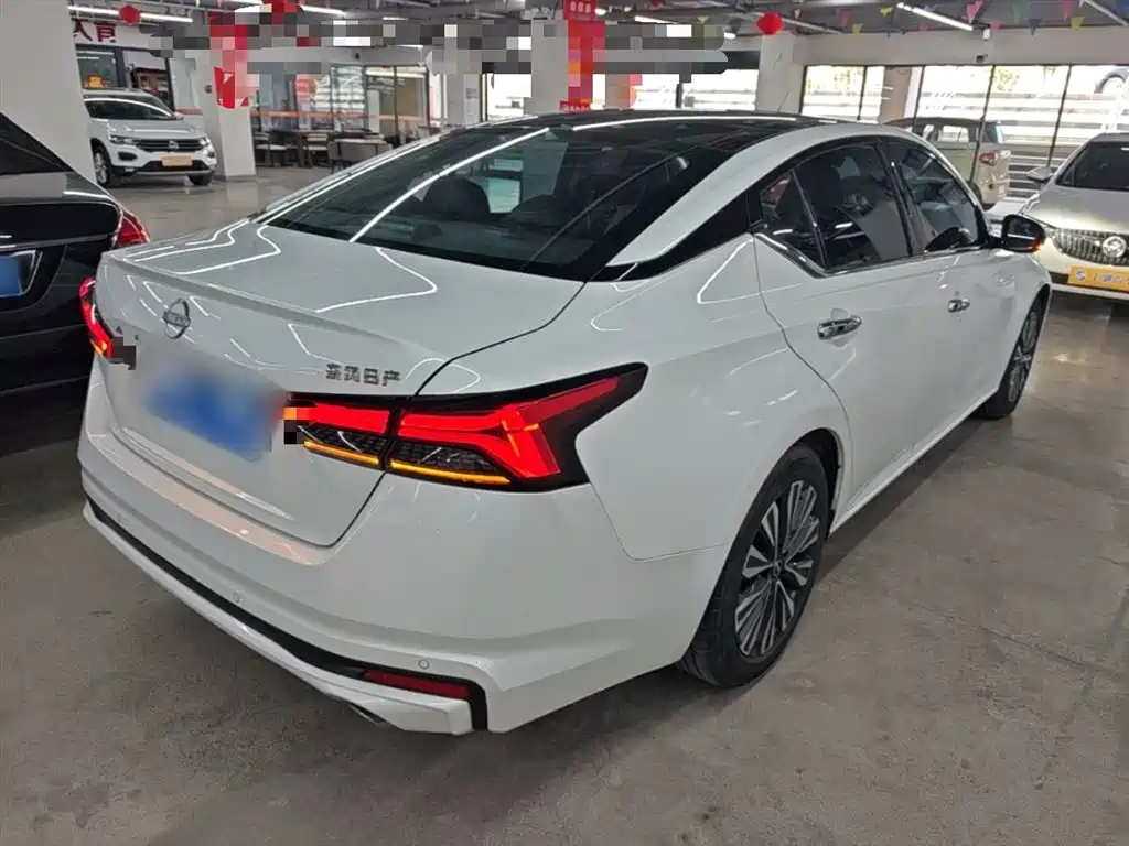 Teana 2.0 L XL-TLS Joy