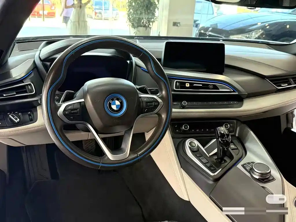 BMW i8 Standard