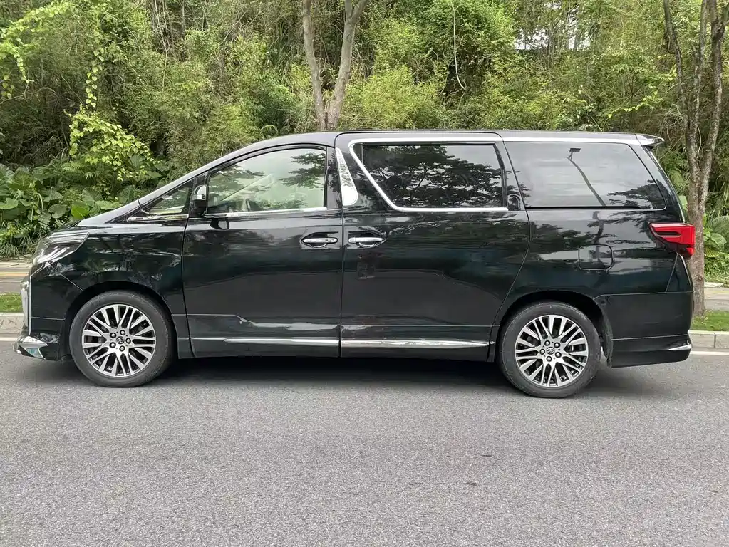 Alphard 3.5 L Luxury