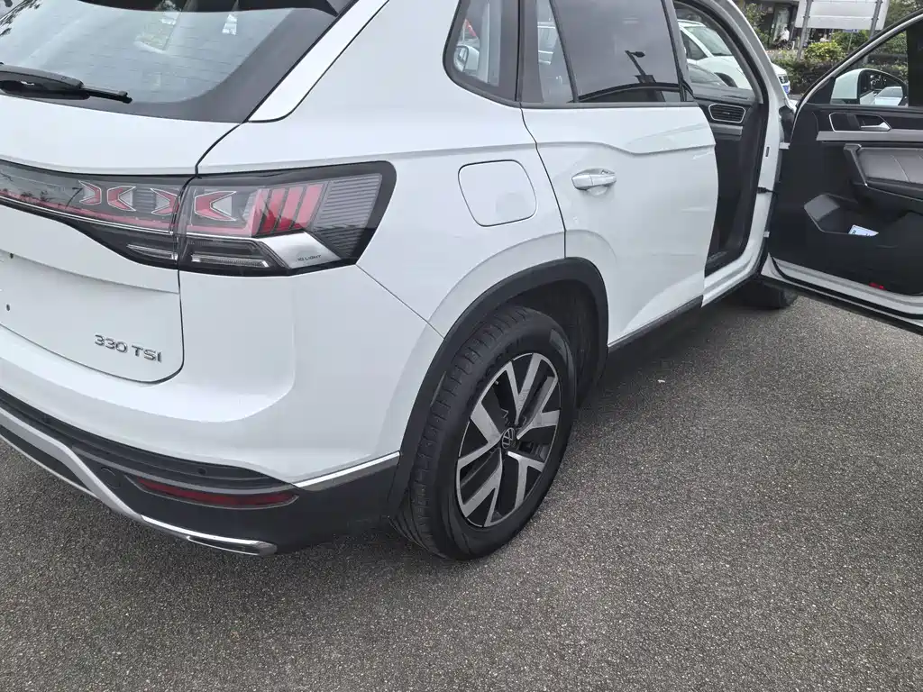 Tayron 330 TSI 2 WD Luxury Plus Advanced
