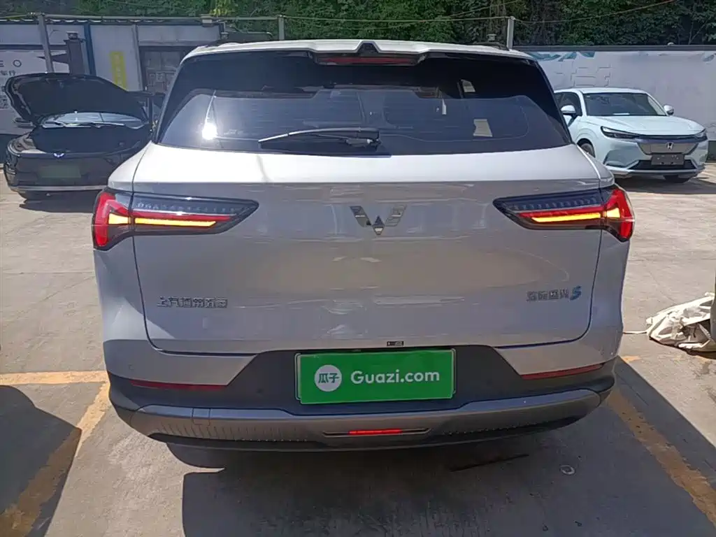 Wuling Starlight S 130 km Flagship