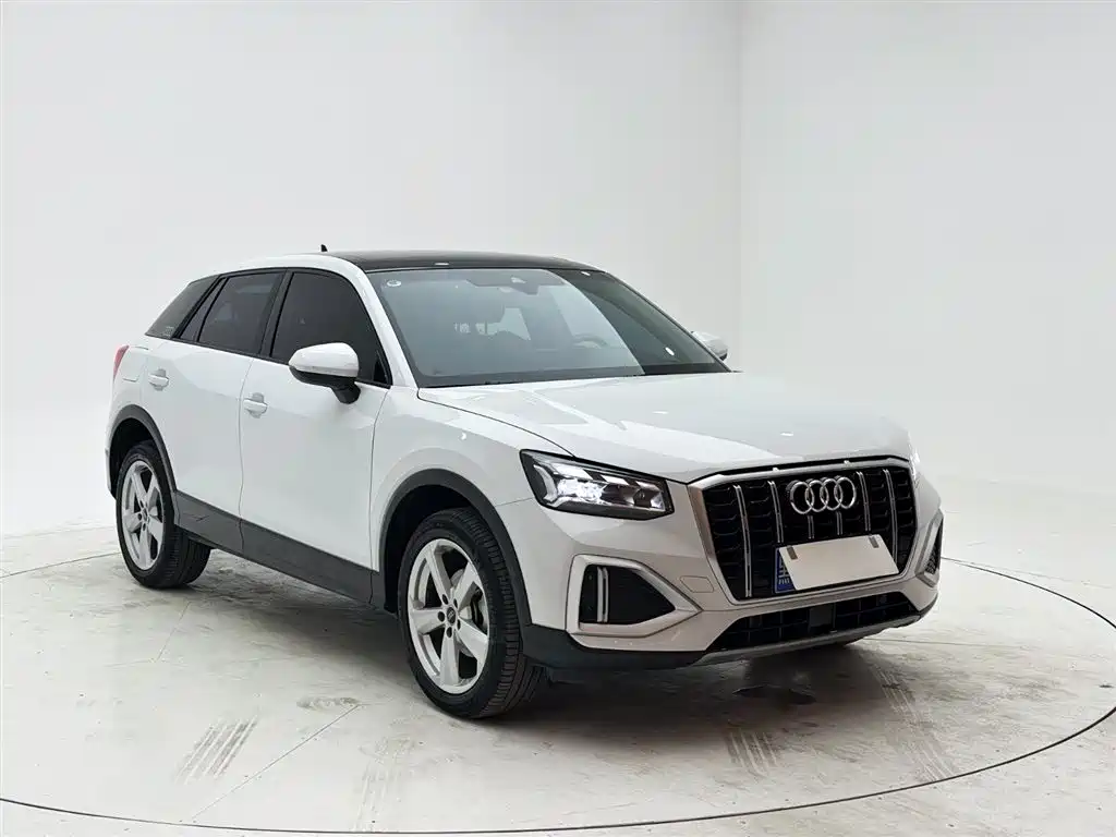 Audi Q2 L 35 TFSI Progressive Elegant