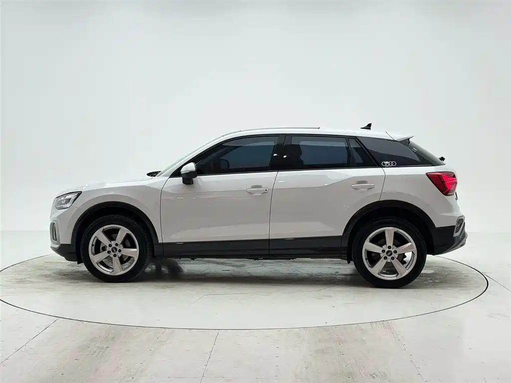 Audi Q2 L 35 TFSI Progressive Elegant