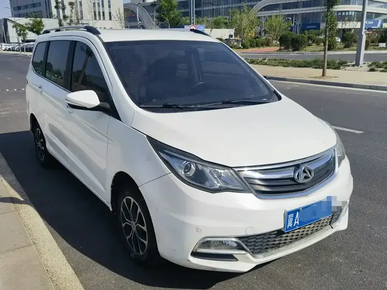 Changan Oshan A600 长安欧尚A600 2016款 1.5 L 手动豪华型6座