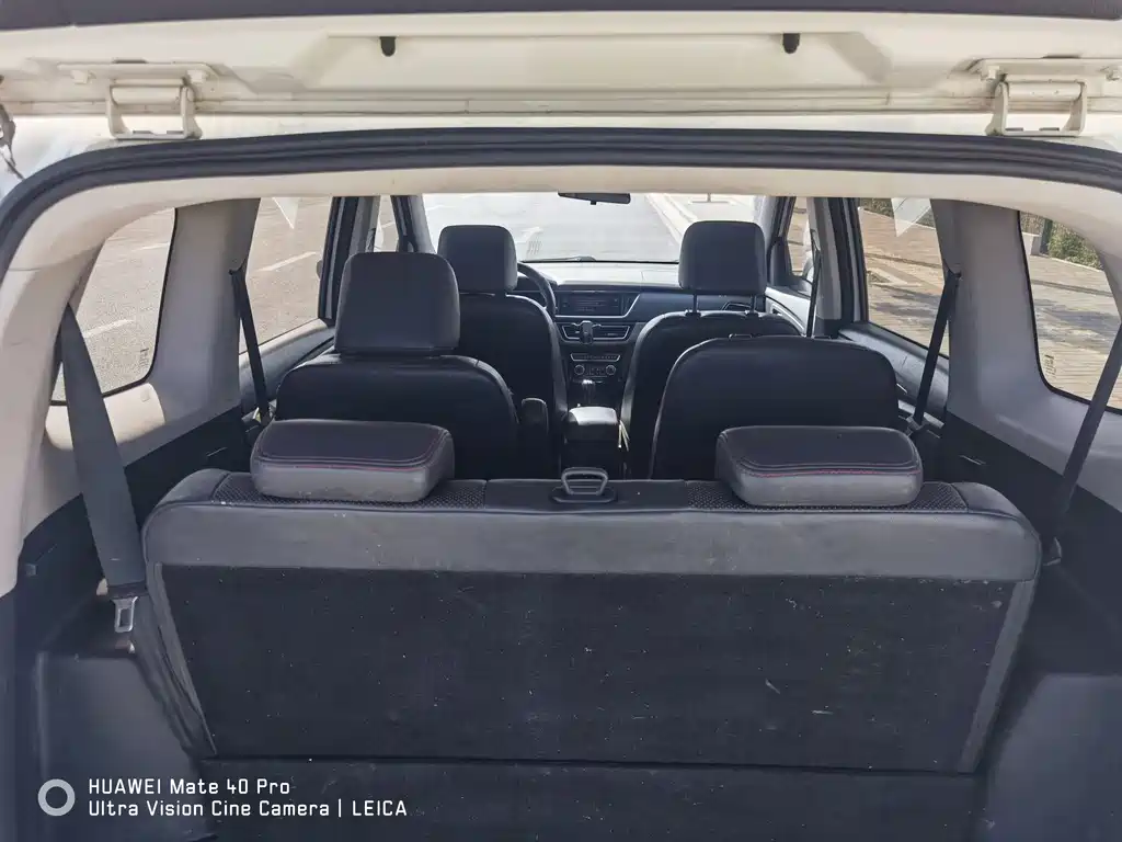 Changan Oshan A600 长安欧尚A600 2016款 1.5 L 手动豪华型6座