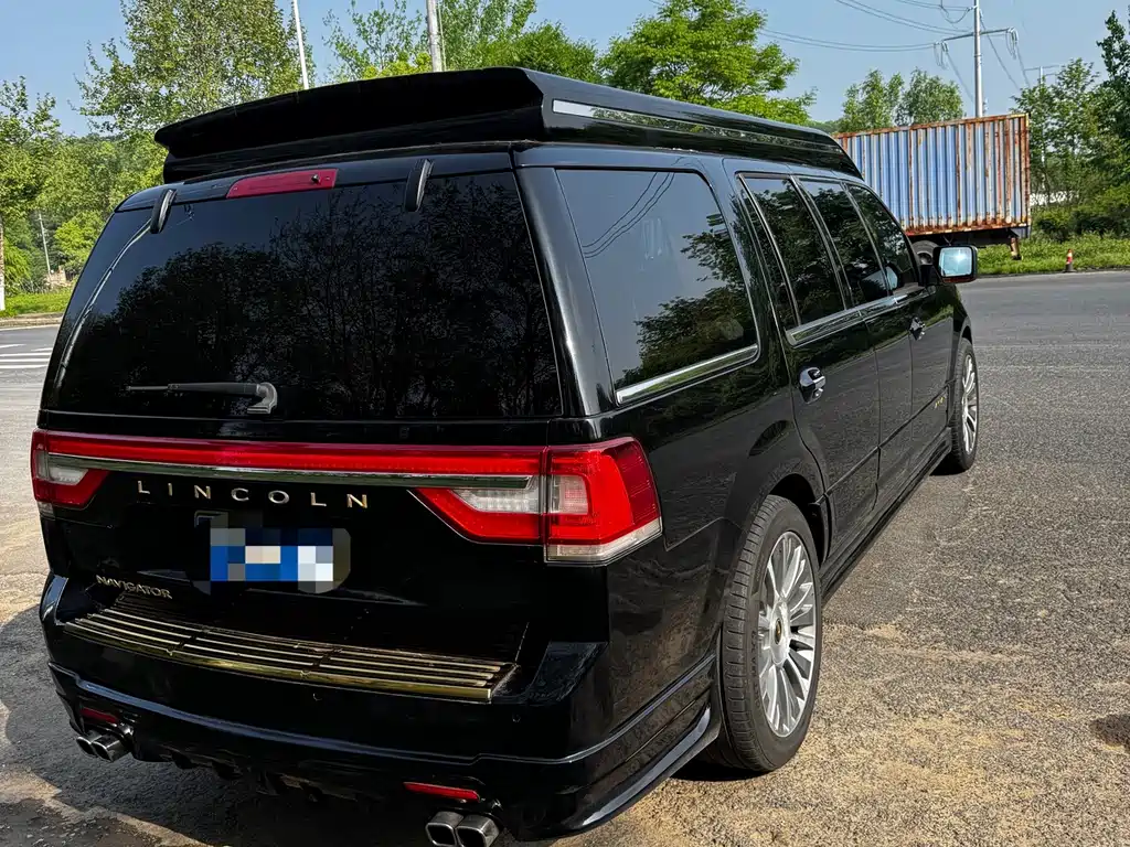 Navigator 3.5 T AWD