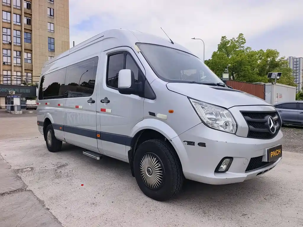 Toano 图雅诺 2020款 2.5 T 手动通途加长轴中顶9座4 J25 TC3