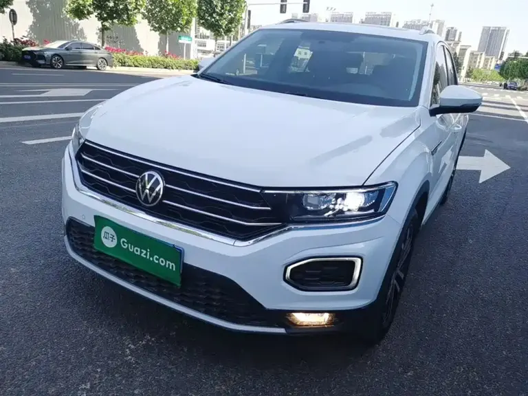 Volkswagen T-ROC 280 TSI DSG 2 WD Comfort Enjoyment PLUS