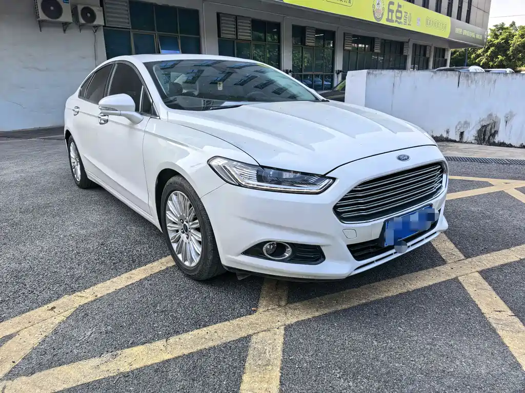 Mondeo 2.0 L GTDi200 Luxury