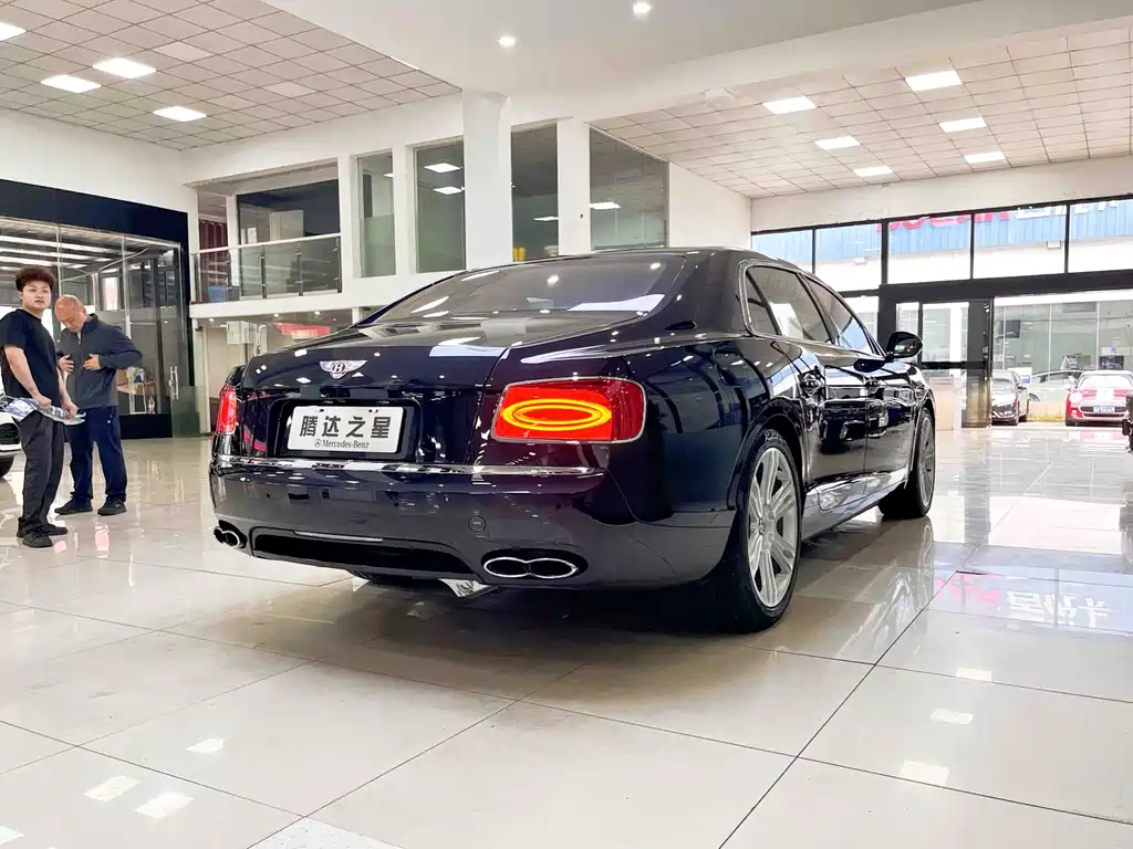 Flying Spur 4.0 T V8 Distinguished