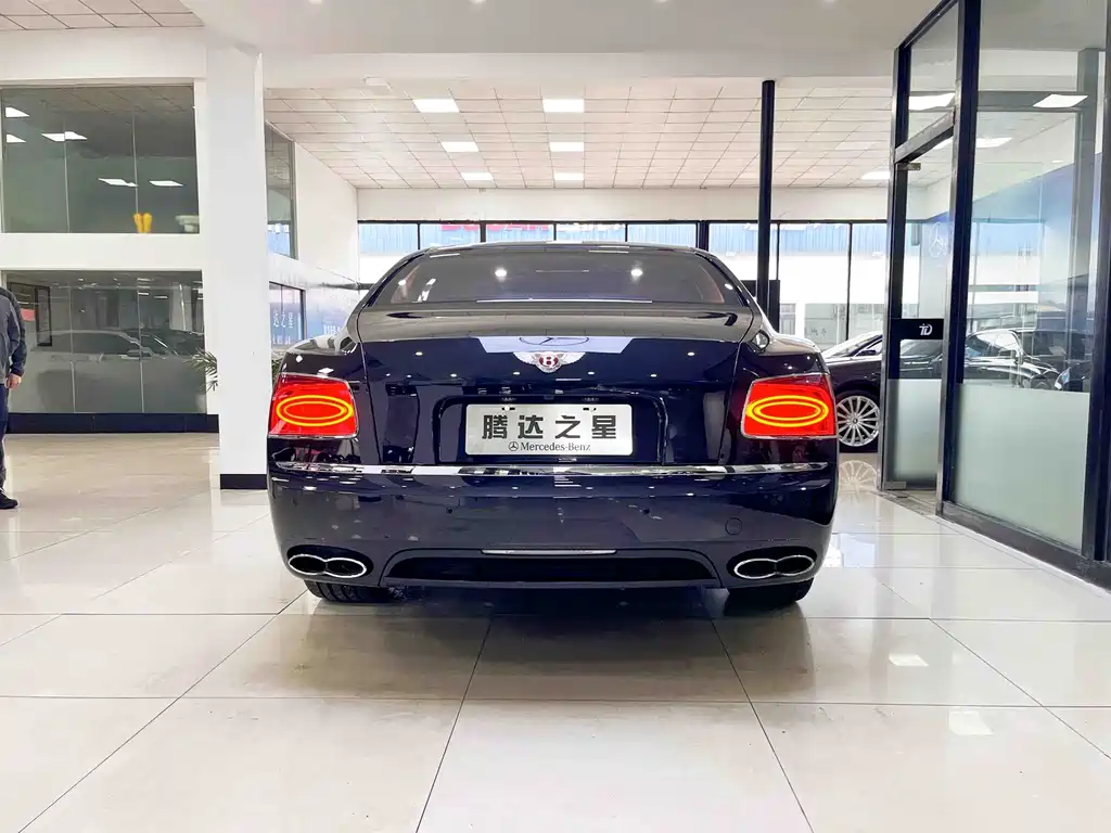 Flying Spur 4.0 T V8 Distinguished