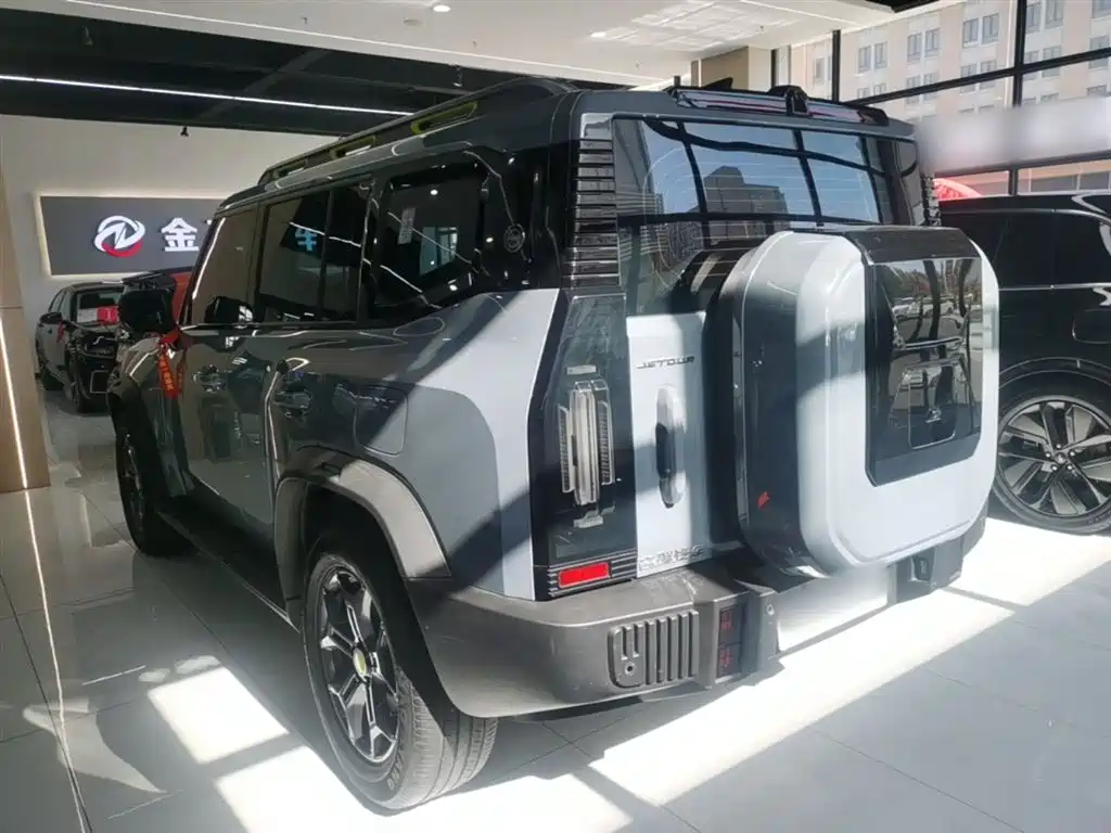 Jetour Traveller 2.0 T 4 WD Cross PRO