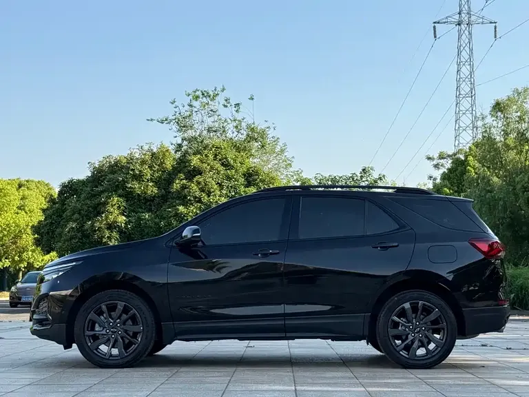 Chevrolet Equinox 550 T RS 4 WD Intelligent Guard World