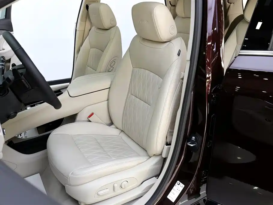 Enclave 652 T 4 WD Avenir Avenir 6-seat