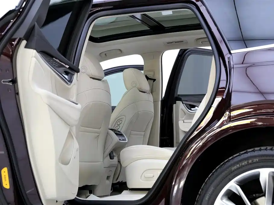 Enclave 652 T 4 WD Avenir Avenir 6-seat