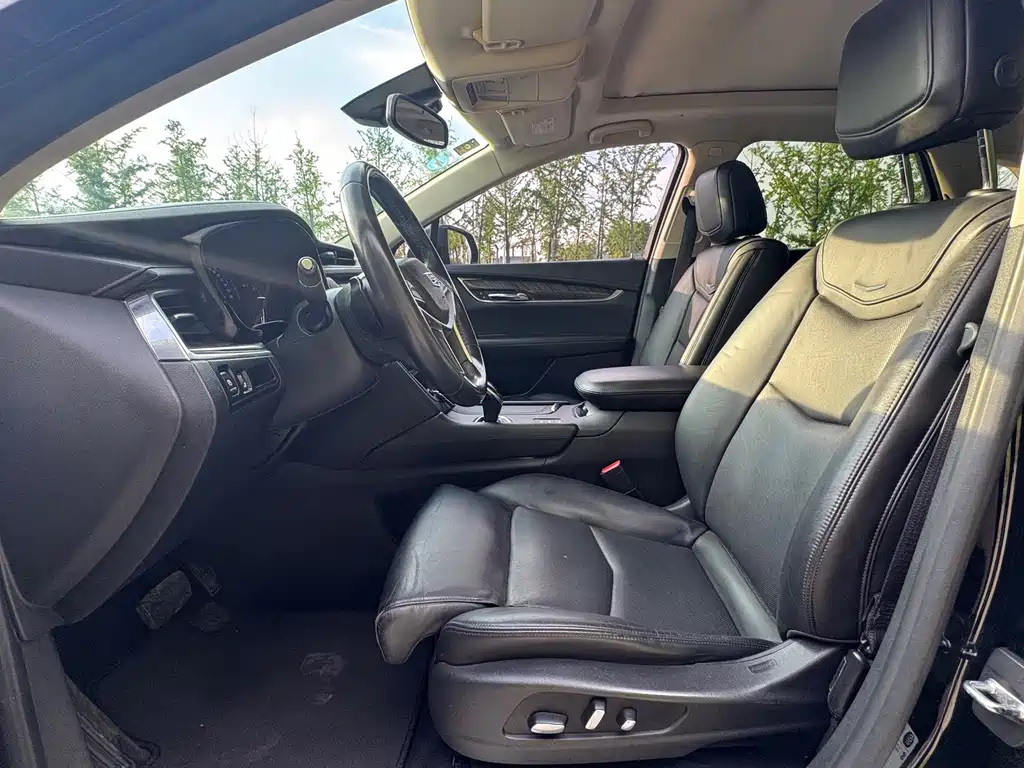 Cadillac XT5 28 T 4 WD Luxury