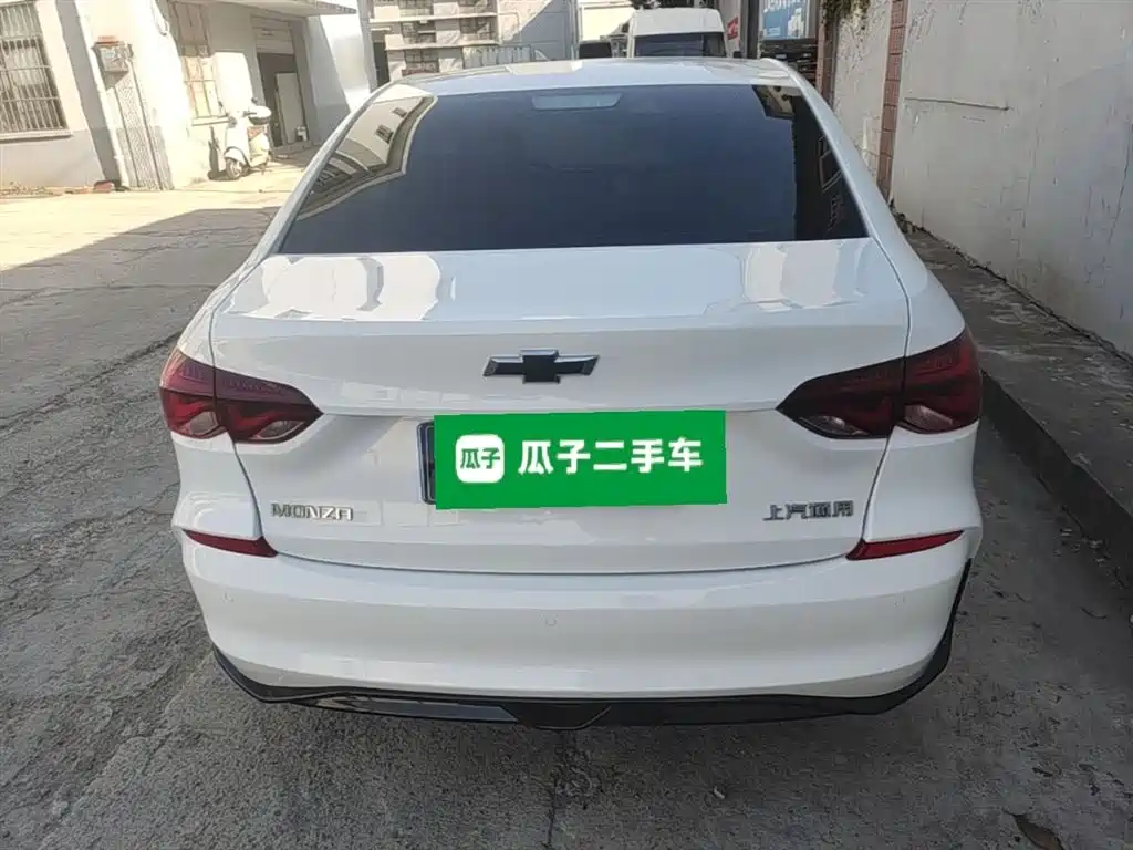 Monza 1.5 L DCT Joy