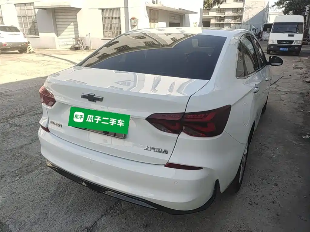 Monza 1.5 L DCT Joy